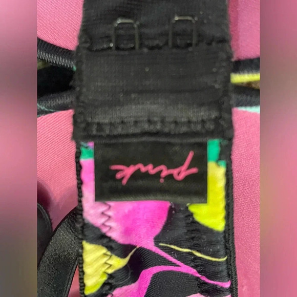 🩷 V SECRET bra 32C 🩷 - Picture 7 of 8